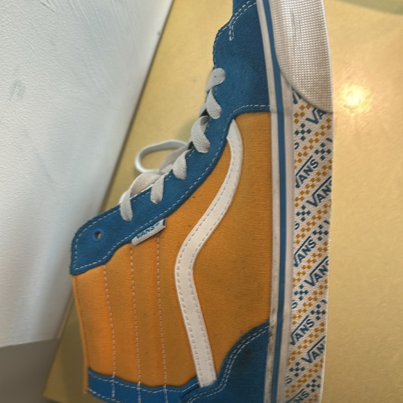 Hightop Suede Yellow and Blue Vans - Picture 10 of 10
